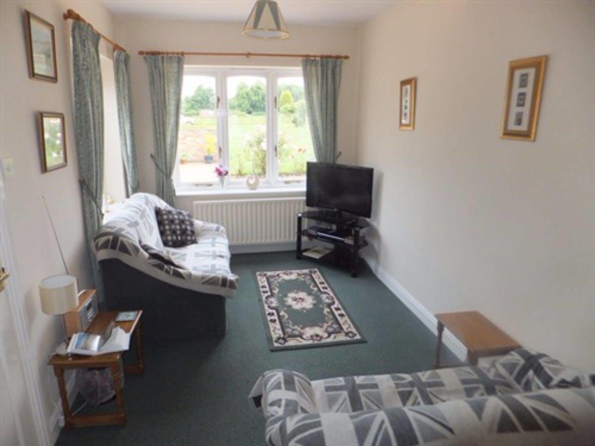 West View Farm Hotel Louth  Kültér fotó